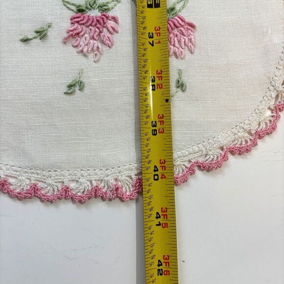 Shamrock Embroidered Linen Dresser Scarf Runner Lace Cottage Core Granny Vtg - Picture 5 of 6